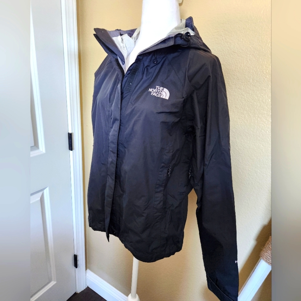 Women's The North Face Black Nylon Zip up Jacket Hyvent Size Small